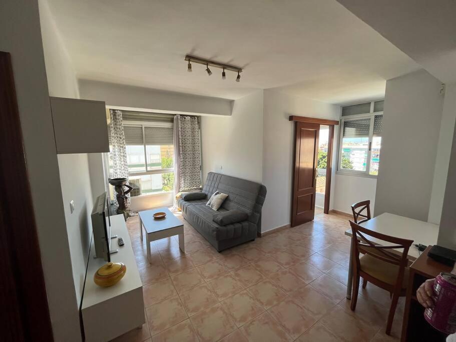טורה דל מאר Apartamento Ginebra מראה חיצוני תמונה